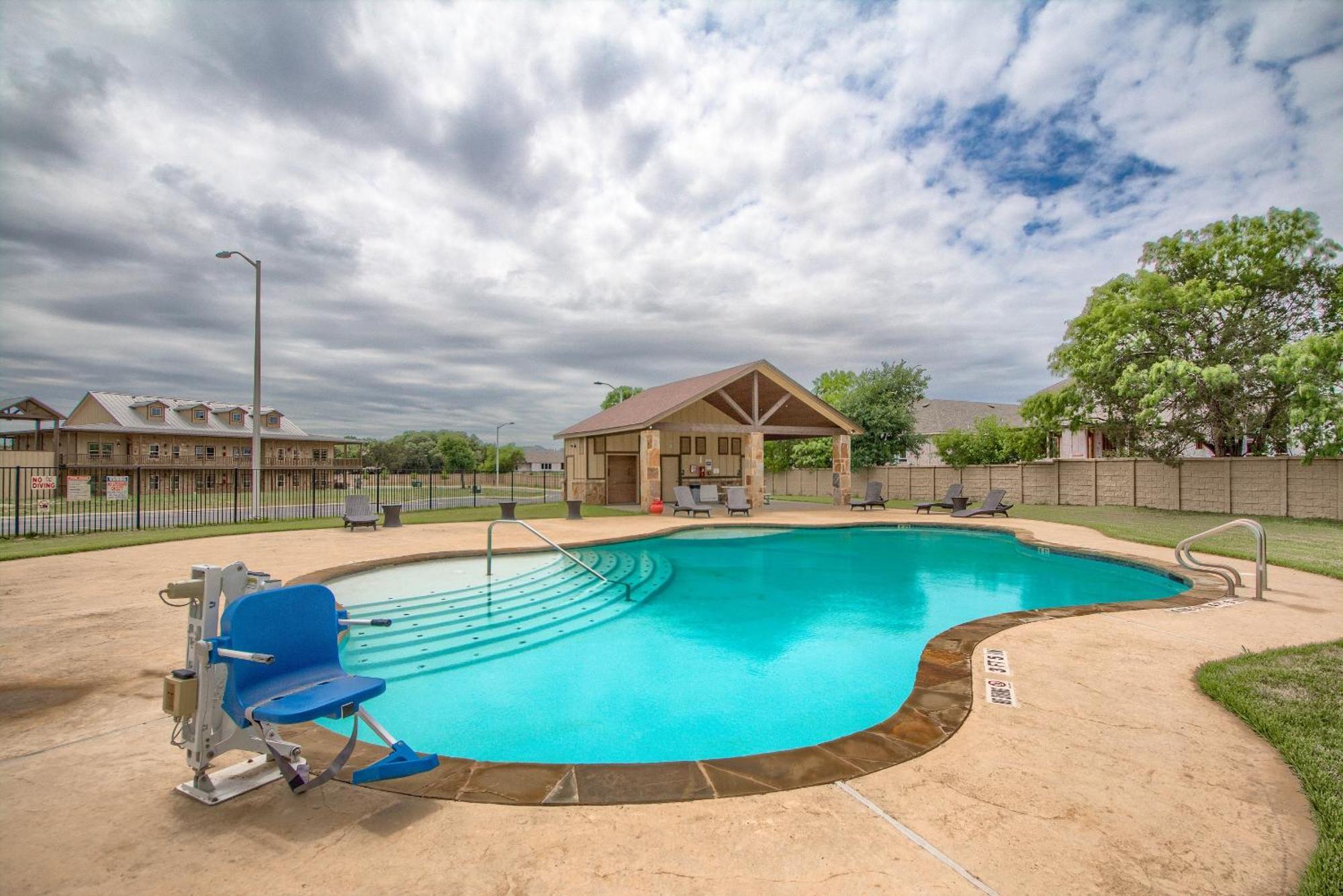 Oma13A14 Gruene Bungalow At Old Mills Resort New Braunfels Ngoại thất bức ảnh