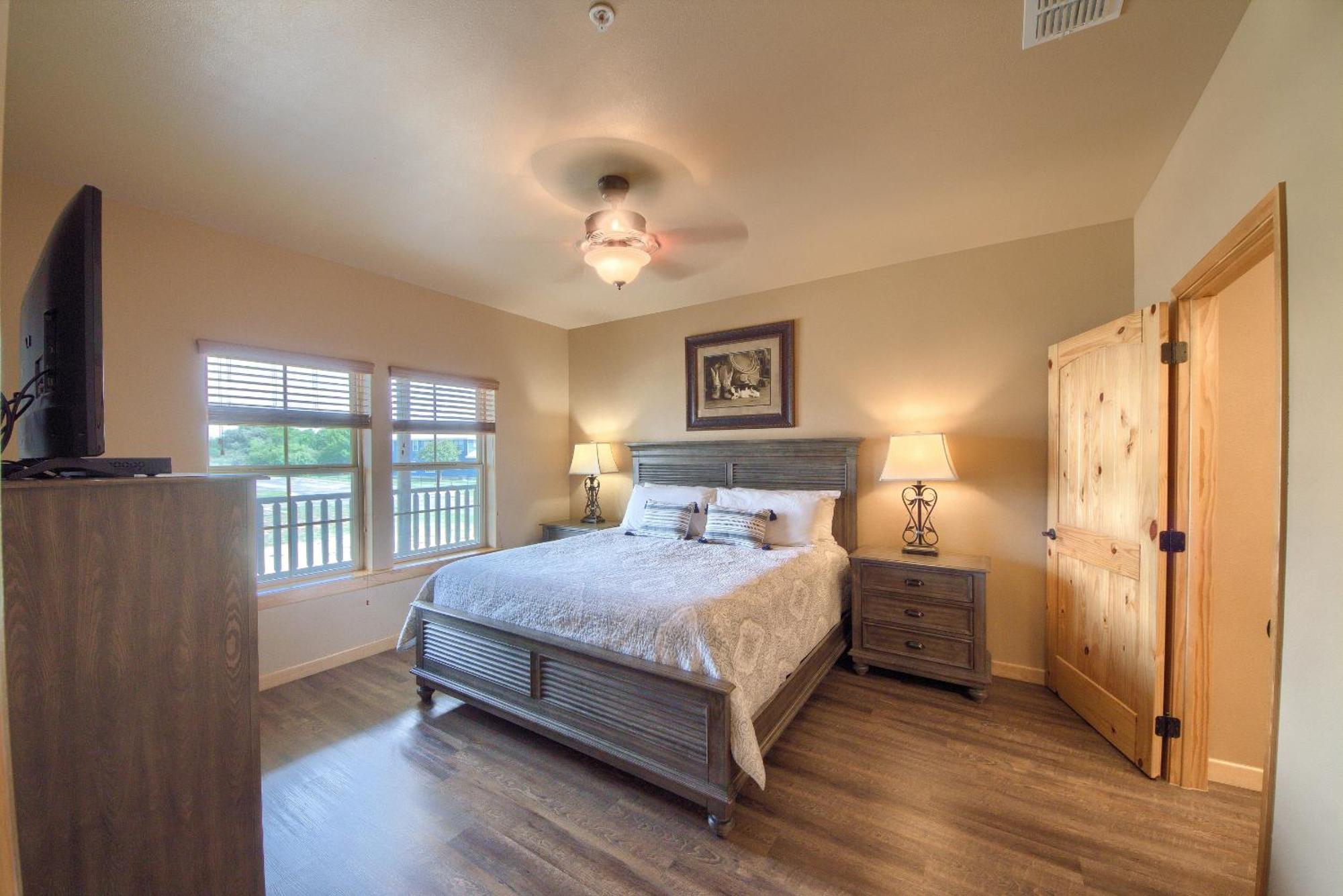 Oma13A14 Gruene Bungalow At Old Mills Resort New Braunfels Ngoại thất bức ảnh